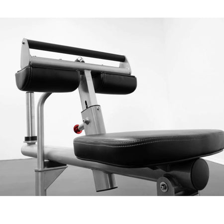bodykore cf2172 calf raise seat closeup
