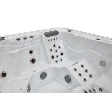 5-person Hot Tub (WS-594-CGE) Luxury Spas Infinity