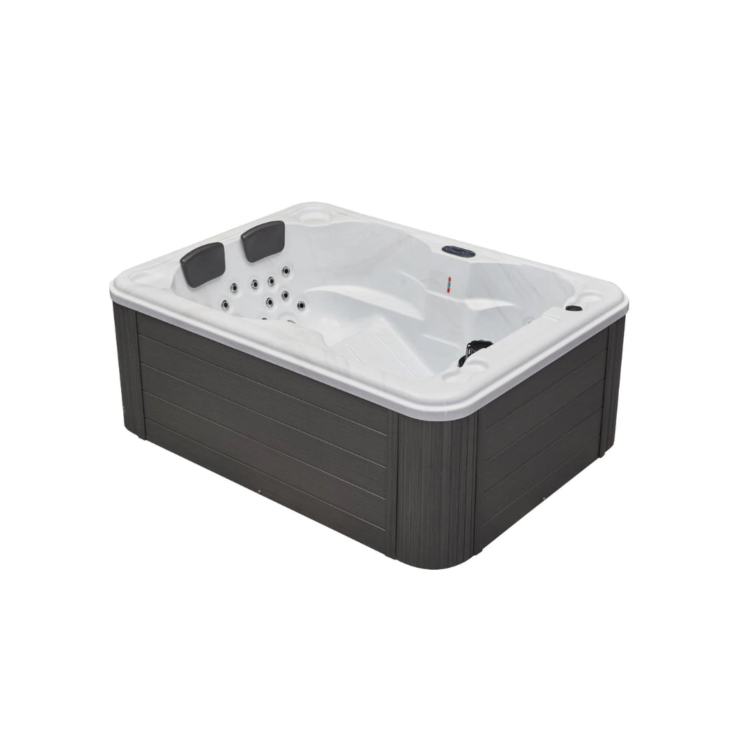 Luxury Spas Regal 4-Person Hot Tub