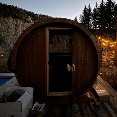 Model E8W 6-Person Sauna Barrel Front