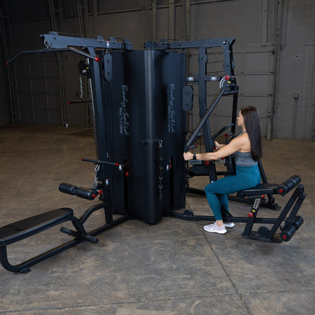 S1000 Chest Press Station