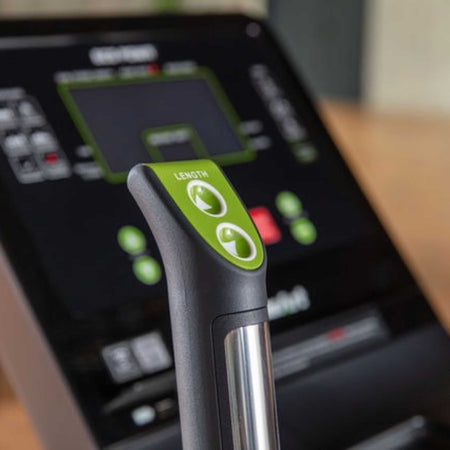 G874 Elliptical by SportsArt Length Control