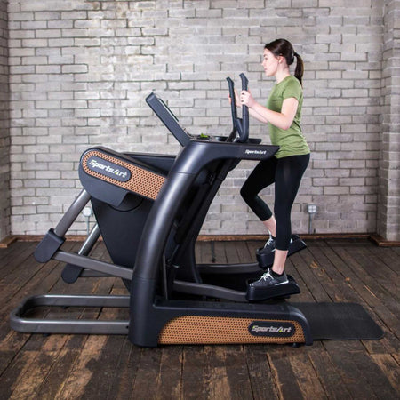 SportsArt V886-16 Verso Cross Trainer Female User