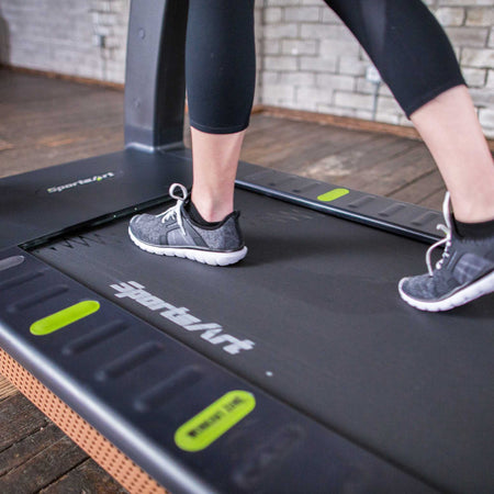 T676 Treadmill-19 running pad