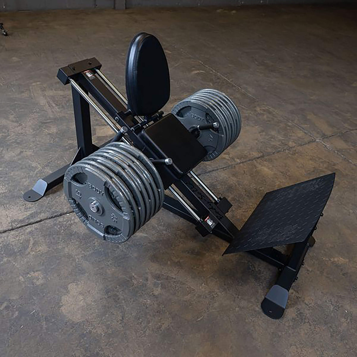 body solid gclp100 corner view with plates