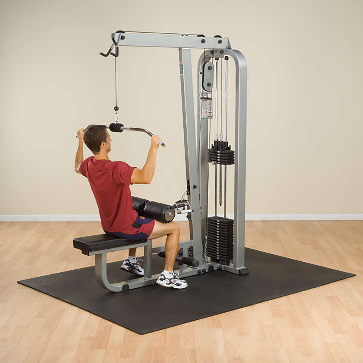 body solid pro clubline slm300g man lat pulldown