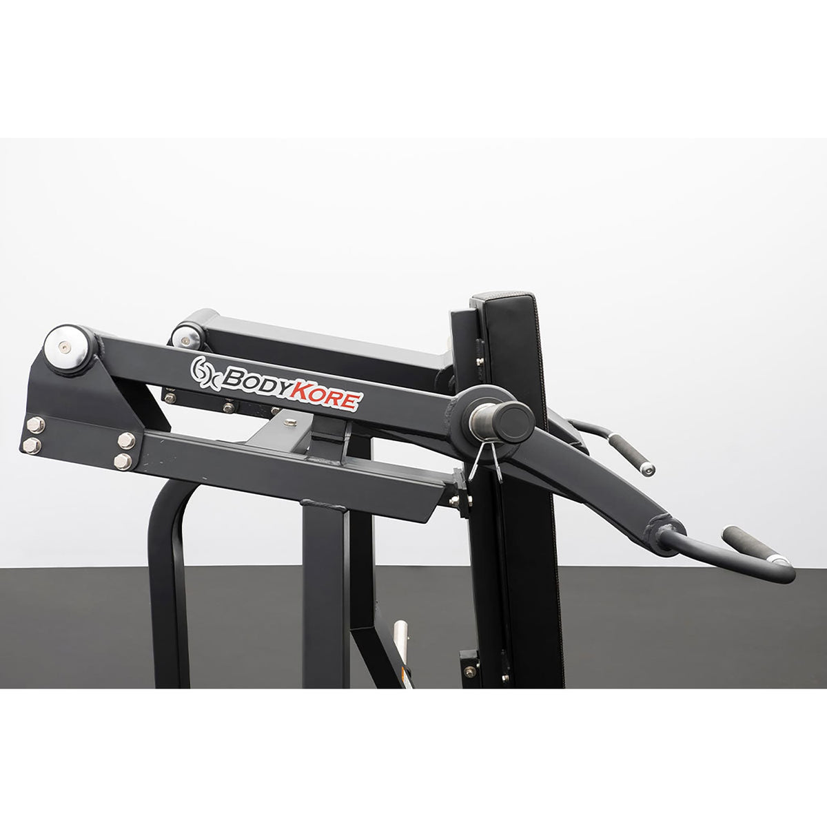 bodykore gr803 shoulder press machine side view close up