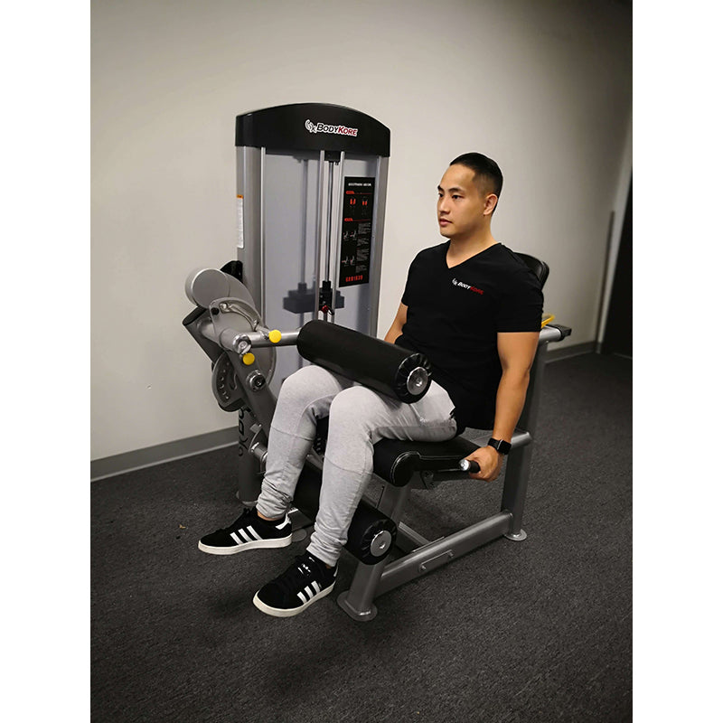 bodykore isolation series leg extension gr639 male exercise corner view