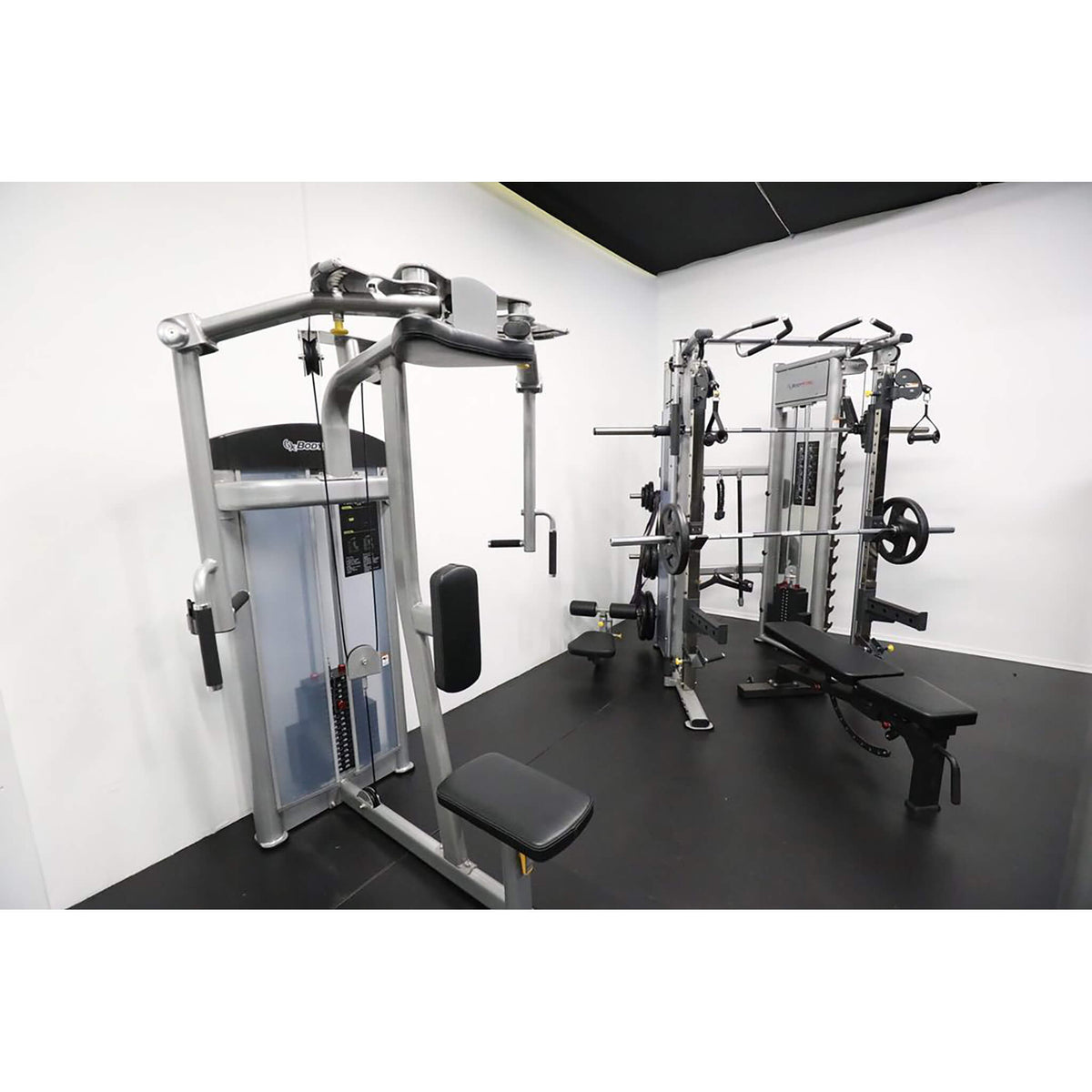 bodykore isolation series pectoral fly machine corner view detailed