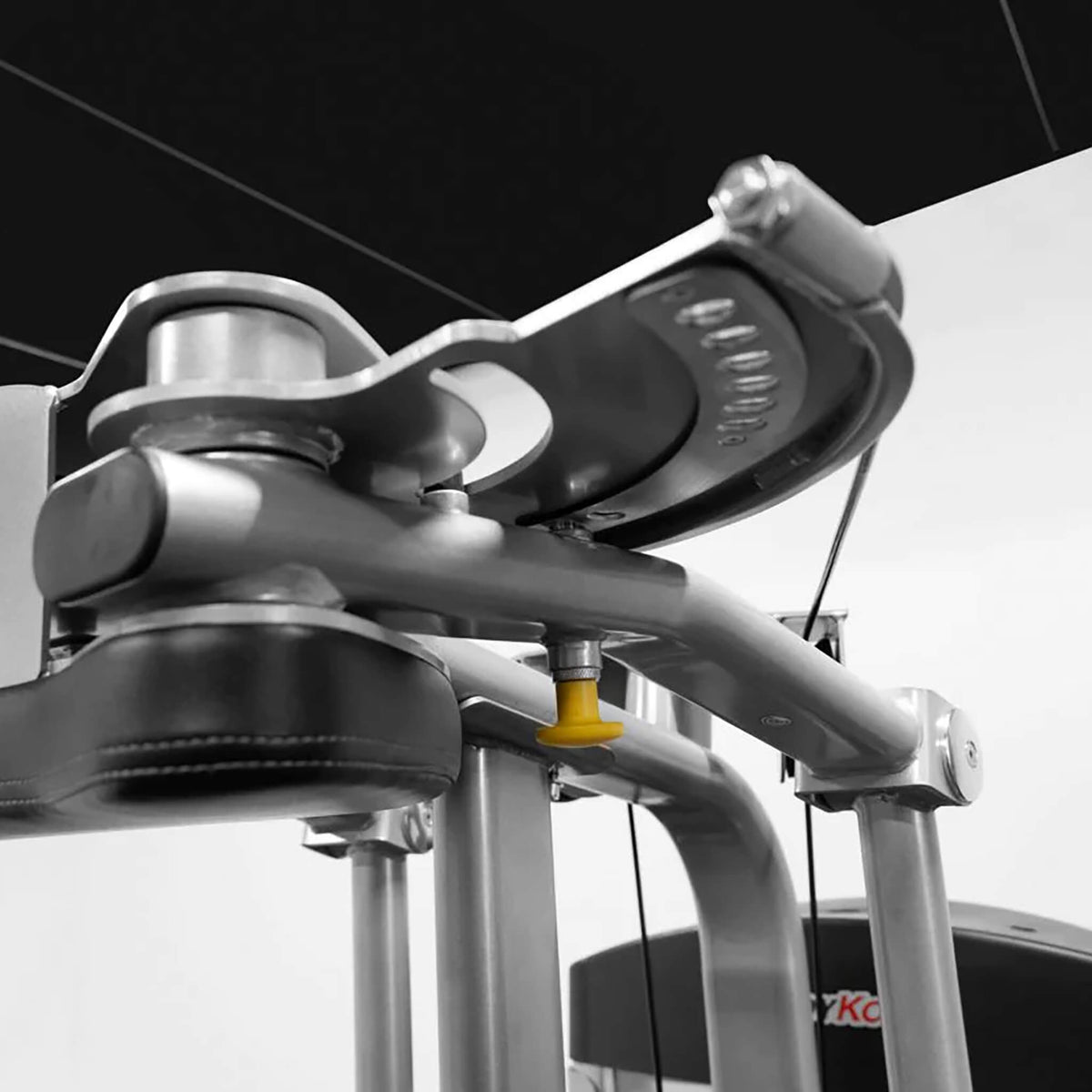 bodykore pectoral fly machine gr633 independent arms