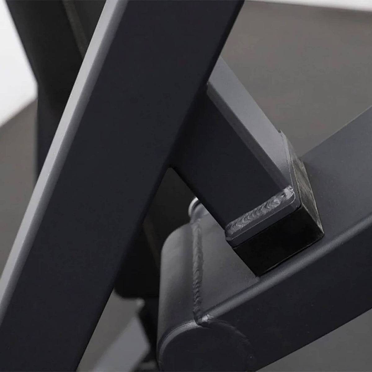 bodykore plate loaded gr801 chest press machine 11 gauge steel frame