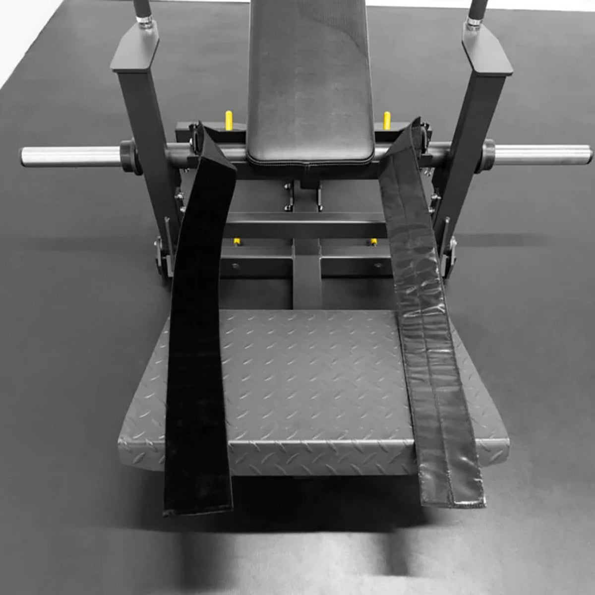 bodykore plate loaded hip thrust machine fl1844 padded waist harness