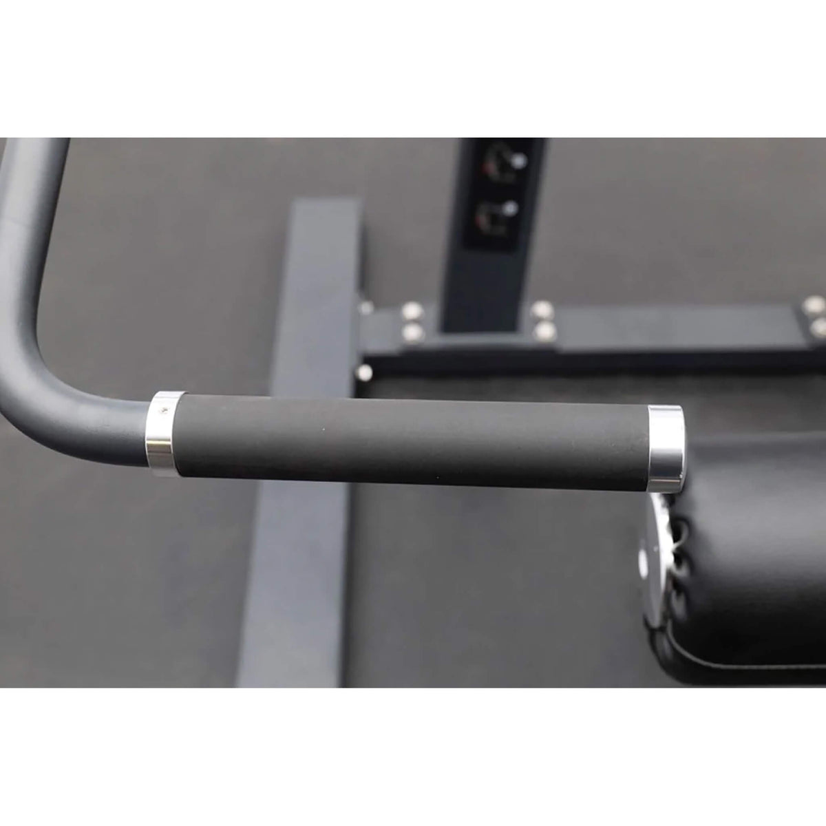 bodykore plate loaded pull down gr806 foam grips