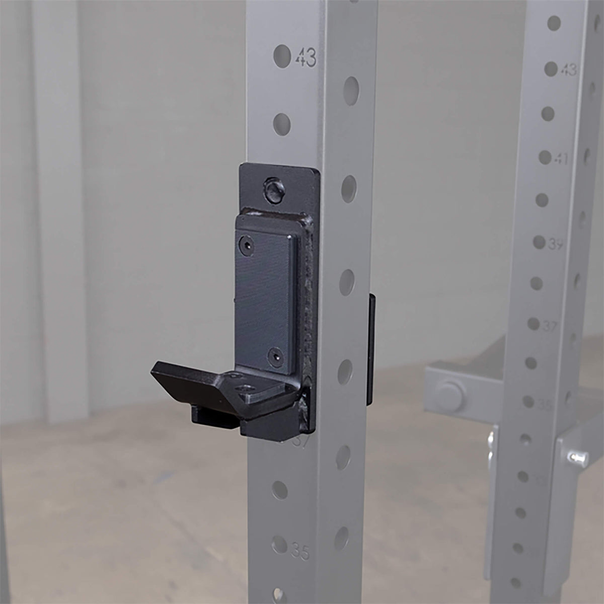 pro clubline spr500 half squat rack j hooks