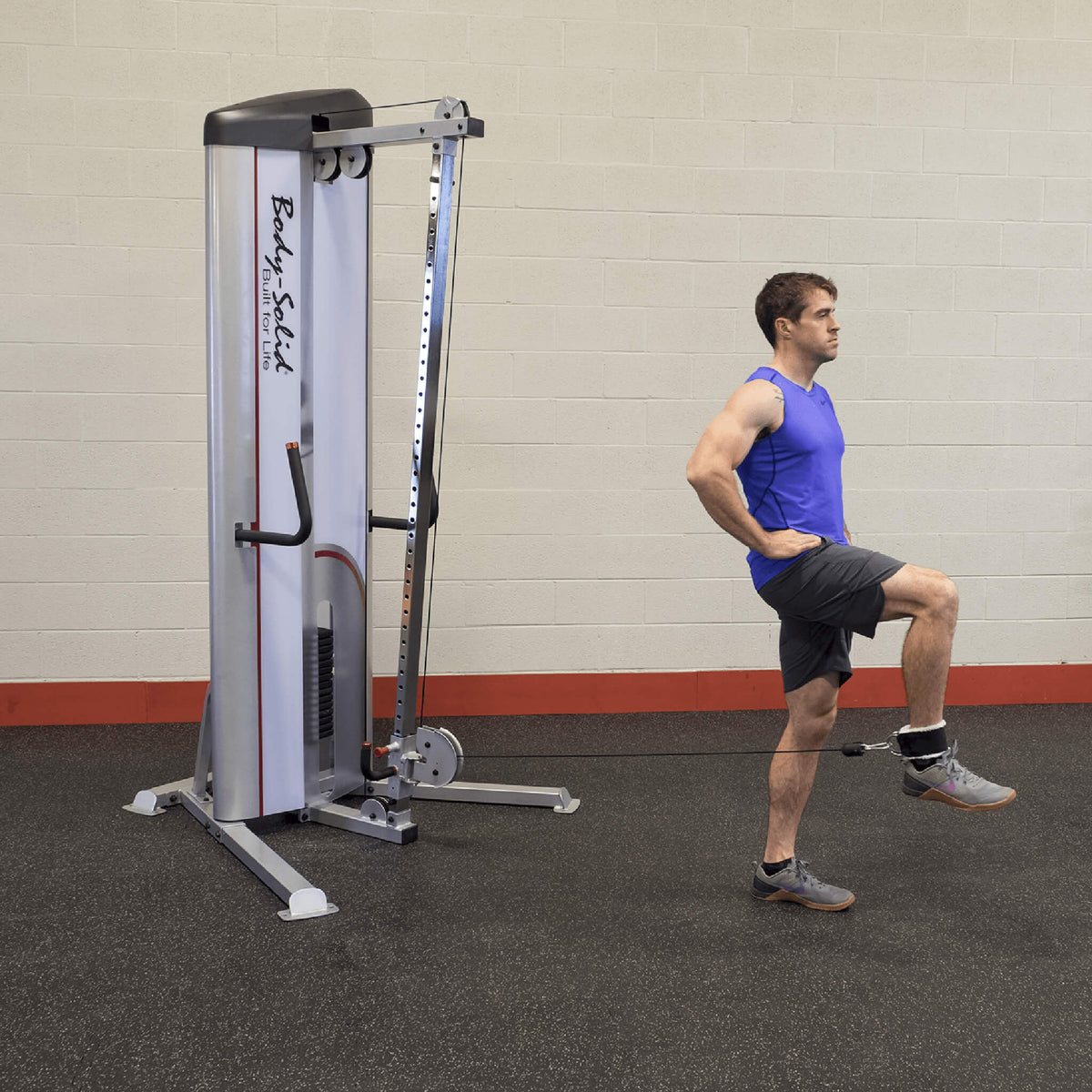 s2cc pro clubline cable column knee raise exercise