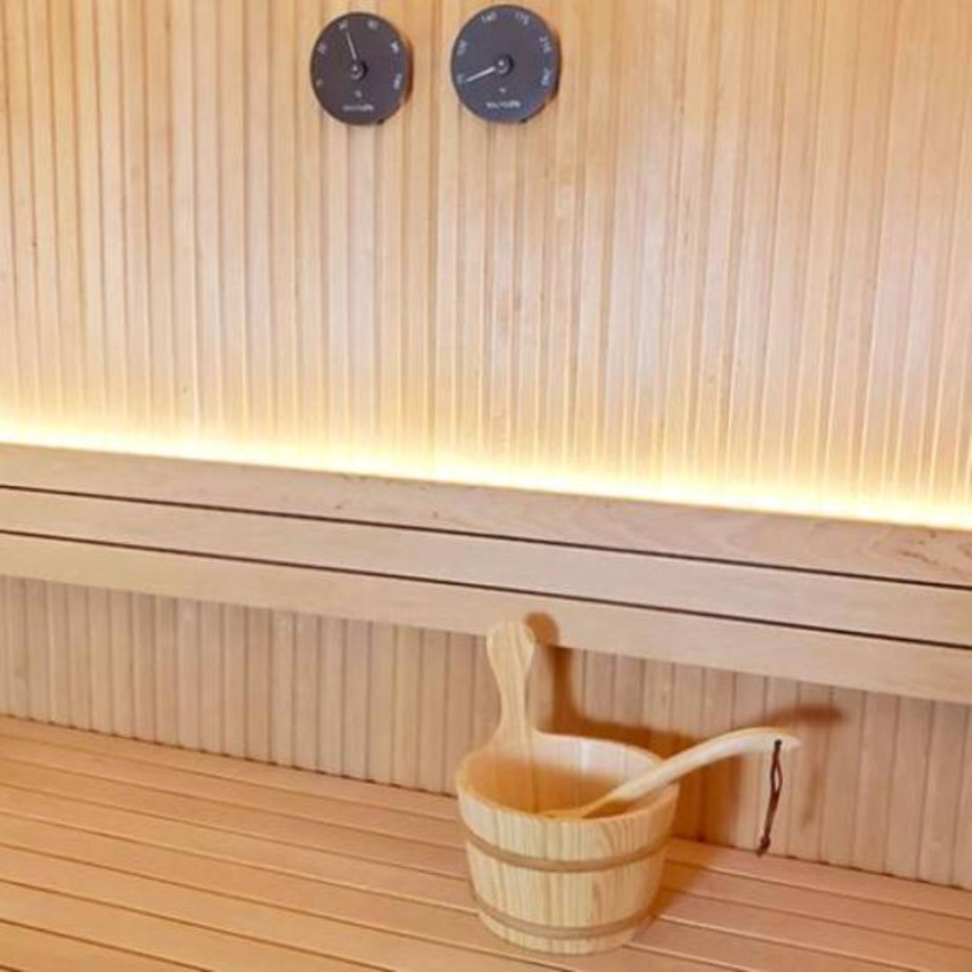 sauna--bucket-with-ladle